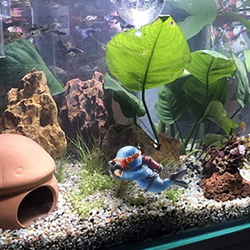 Betta Fish Tank Accessories Aquarium Decor Floating Fish Tank Ornament, 2Pcs Simulated Aquarium Landscape Decor Diver Aquarium Decorations Betta Fish Tank Accessories Aquarium Decor