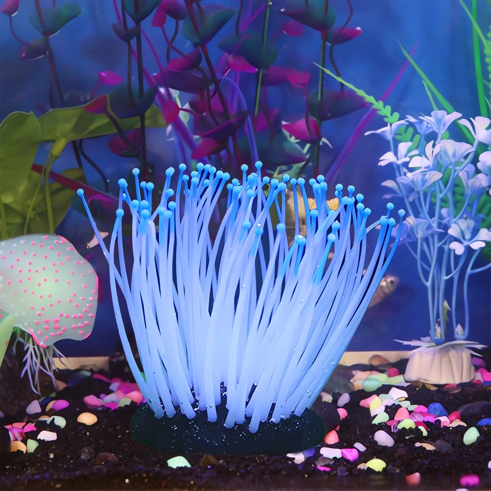 Simulation Silicone Luminous Sea Anemone Ornament Artificial Coral Plant Simulation Sea Anemone for Aquarium Fish Decoration with Suction Cup(Blue)